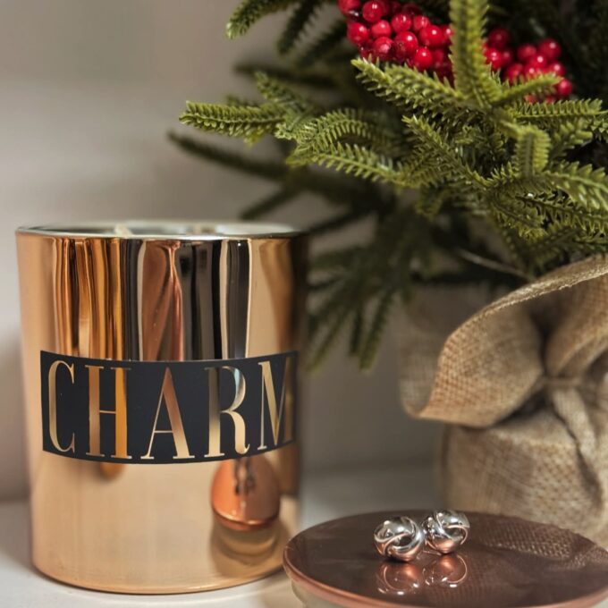 Charm Candle Luxury S "Võrratu naiselikkus"