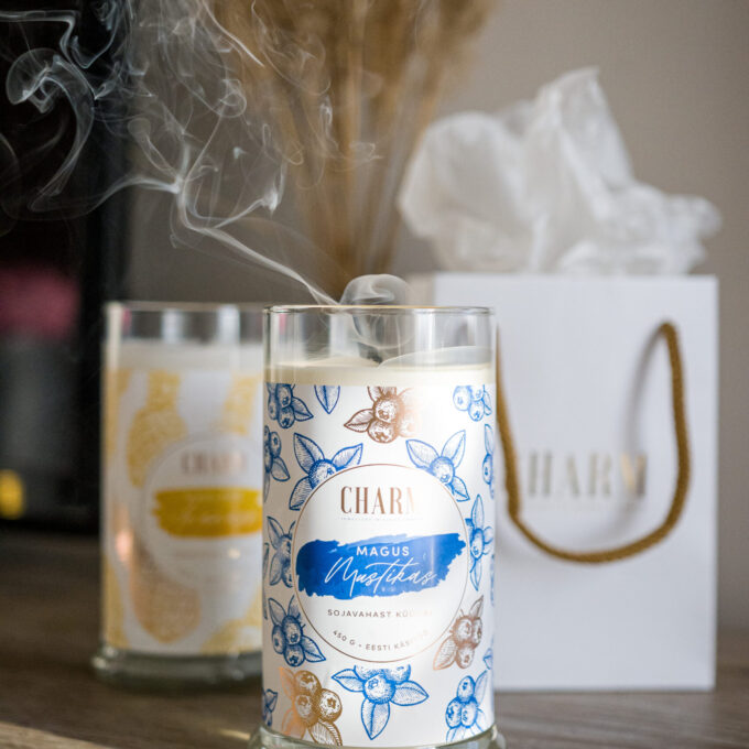 Charm Candle “Sweet Blueberry” – Earring